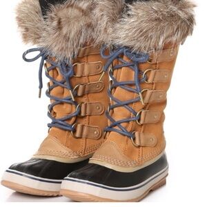 Sorel Tan and Black Fur-Lined Winter Boots